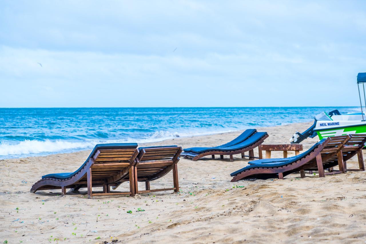 Omeesha Beach Hotel Kalpitiya Buitenkant foto